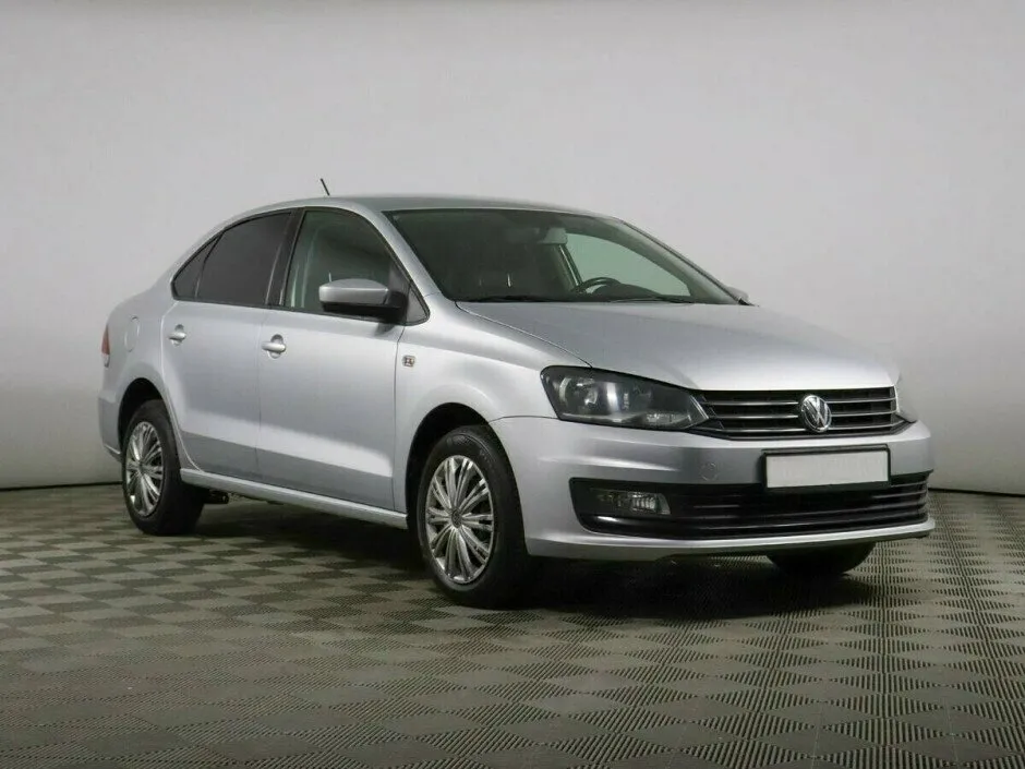 Volkswagen Polo V Рестайлинг — фото 2