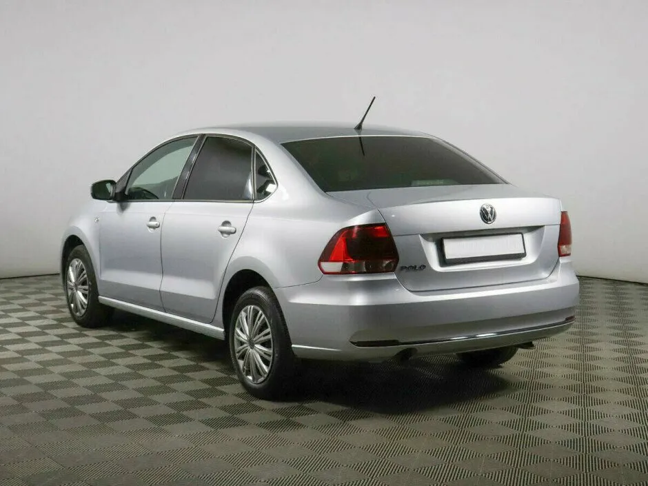 Volkswagen Polo V Рестайлинг — фото 3