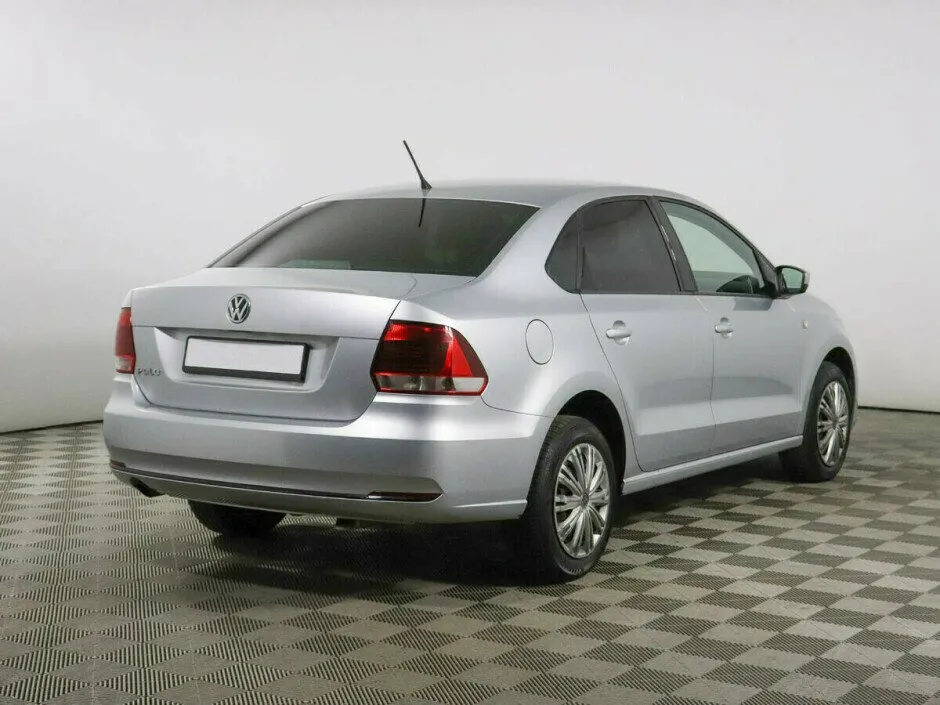 Volkswagen Polo V Рестайлинг — фото 4