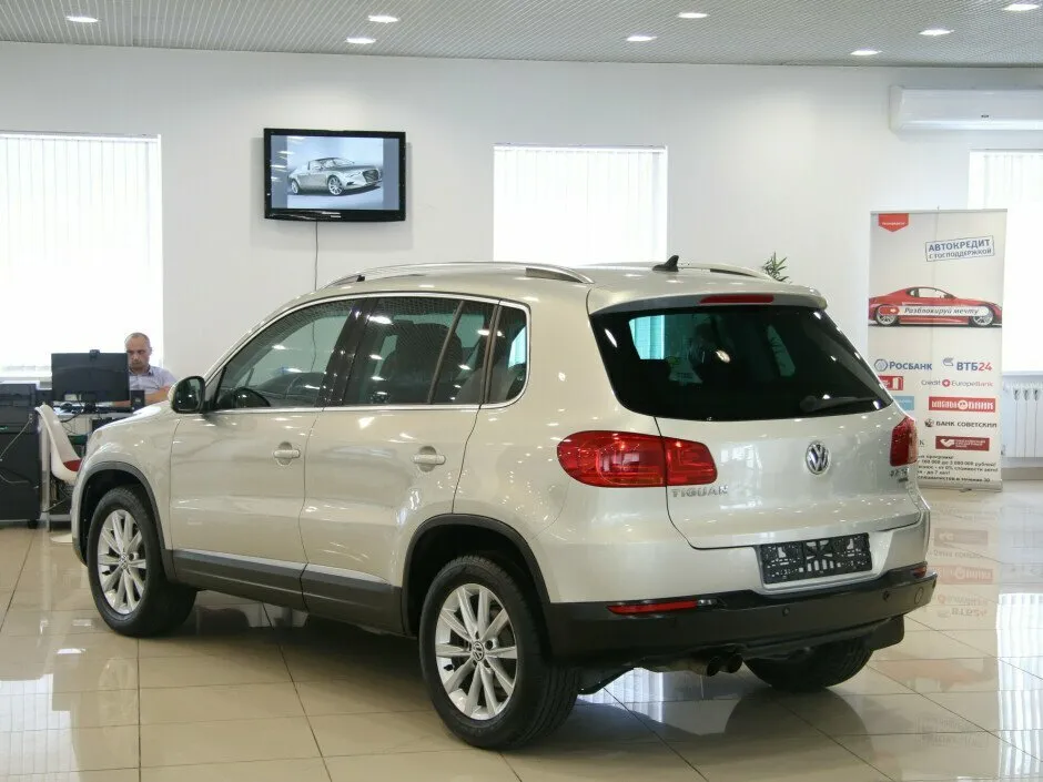 Volkswagen Tiguan I Рестайлинг — фото 3