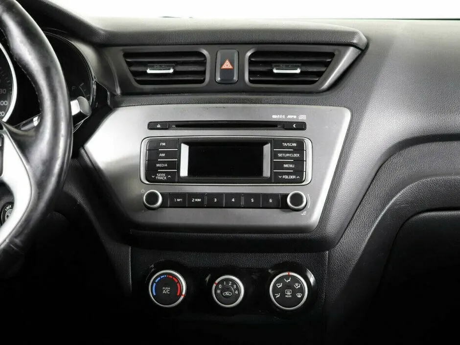 Kia Rio III Рестайлинг — фото 5