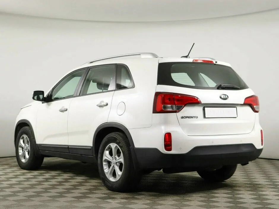 Kia Sorento II Рестайлинг — фото 3