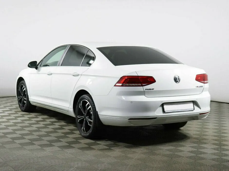 Volkswagen Passat B8 — фото 3