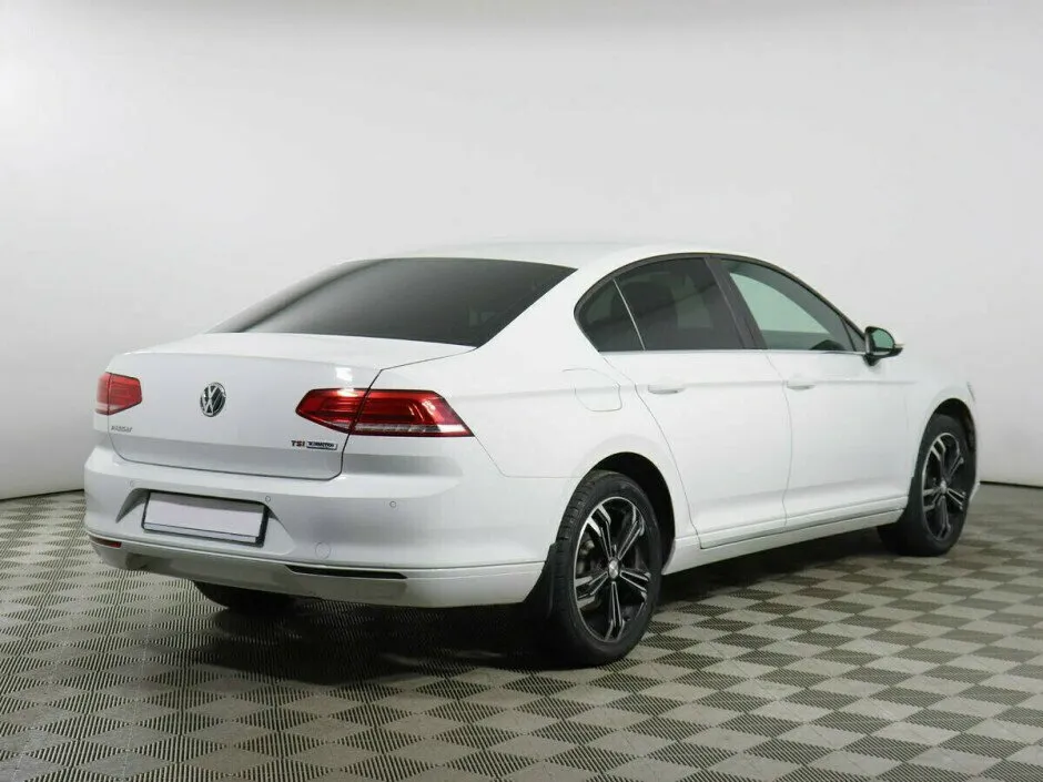 Volkswagen Passat B8 — фото 4