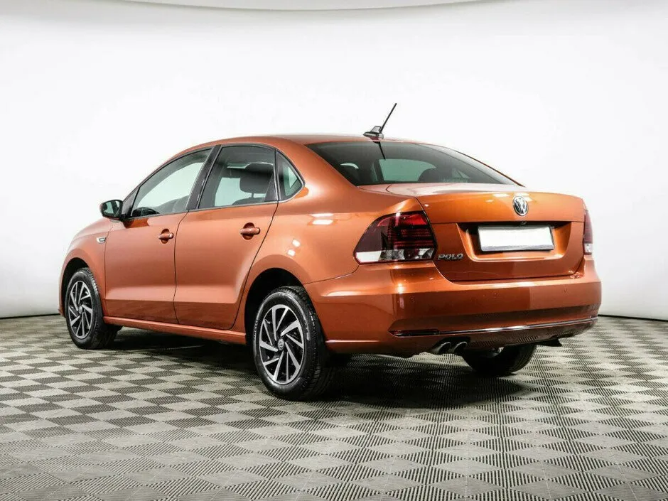 Volkswagen Polo V Рестайлинг — фото 4