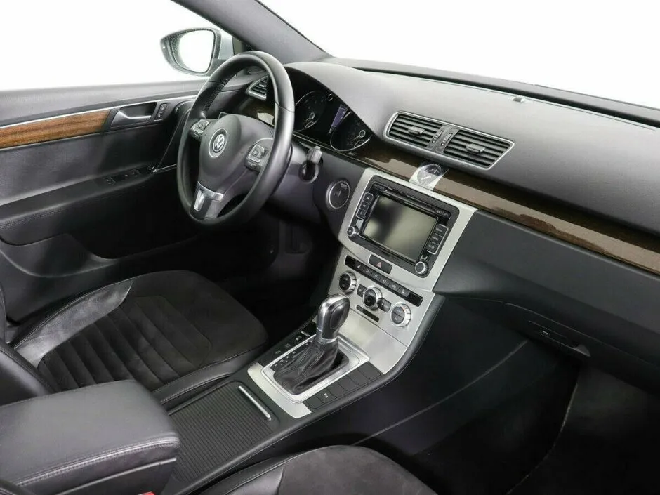 Volkswagen Passat B7 — фото 5