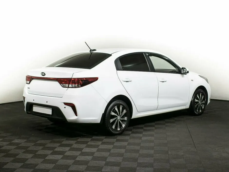 Kia Rio IV — фото 2