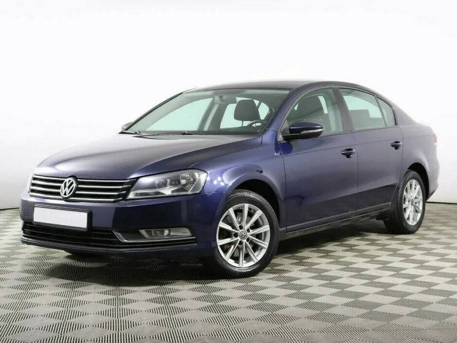 Volkswagen Passat B7 · Trendline