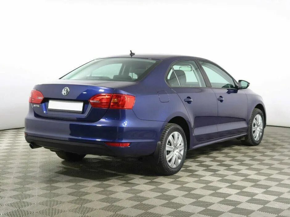 Volkswagen Jetta VI — фото 3