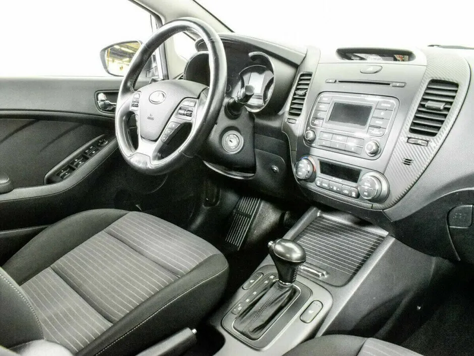 Kia Cerato III — фото 5
