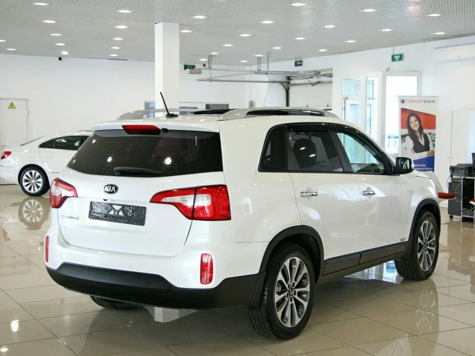 Kia Sorento II Рестайлинг — фото 3