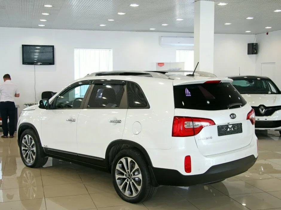Kia Sorento II Рестайлинг — фото 4