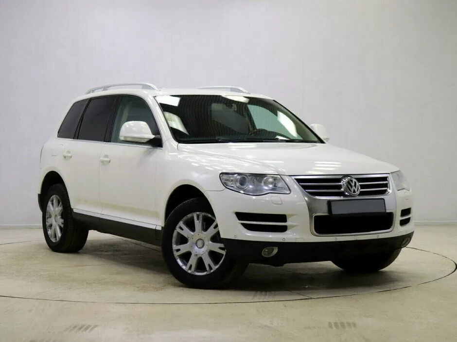 Volkswagen Touareg I Рестайлинг — фото 2