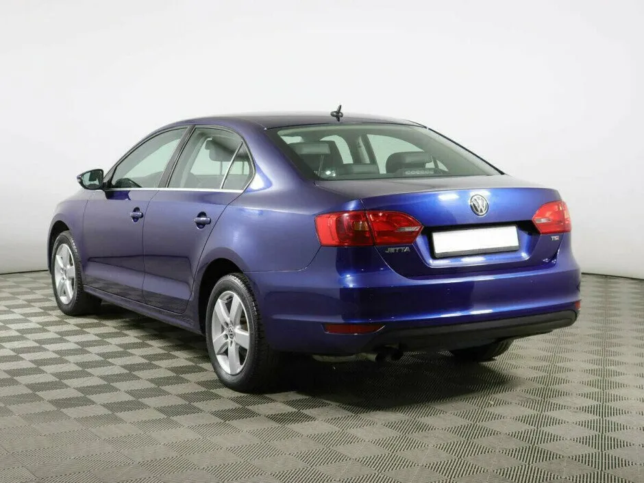 Volkswagen Jetta VI — фото 3