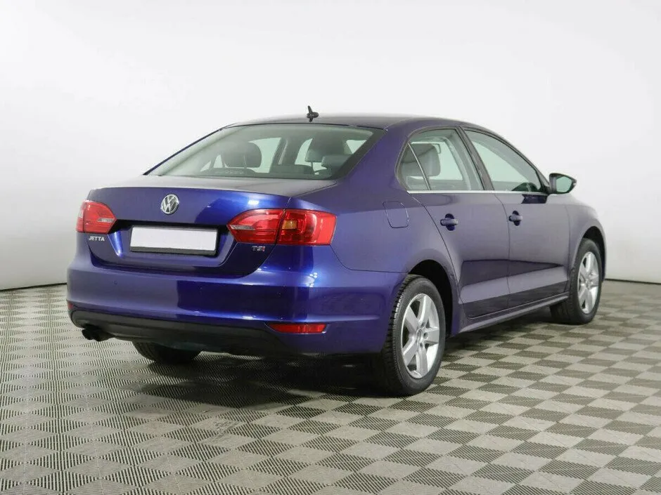 Volkswagen Jetta VI — фото 4