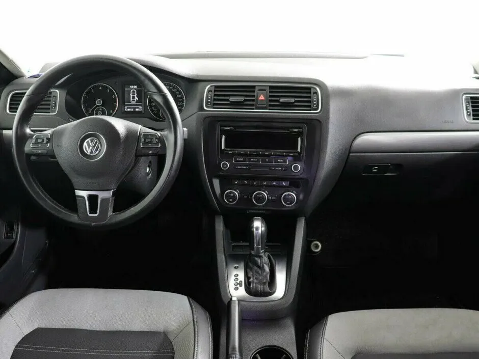 Volkswagen Jetta VI — фото 5