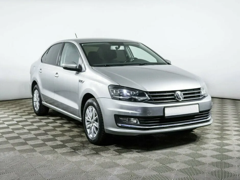 Volkswagen Polo V Рестайлинг — фото 2