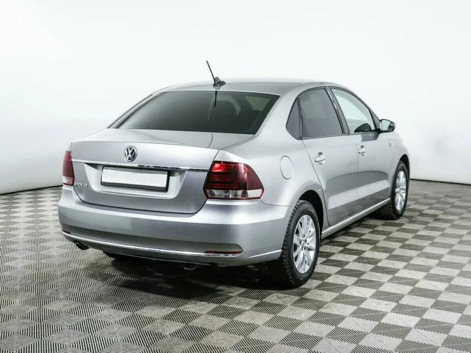 Volkswagen Polo V Рестайлинг — фото 3