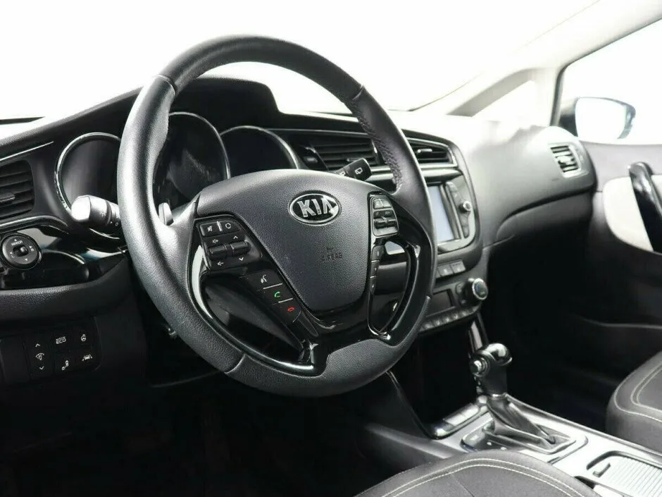 Kia Ceed II Рестайлинг — фото 5