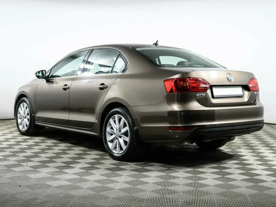Volkswagen Jetta VI — фото 3