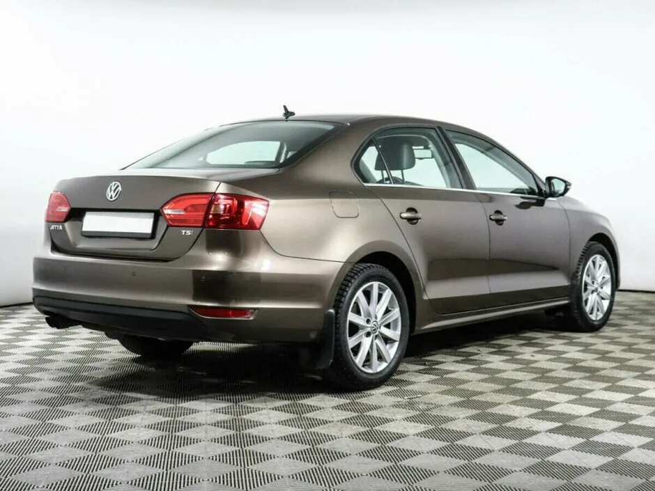 Volkswagen Jetta VI — фото 4