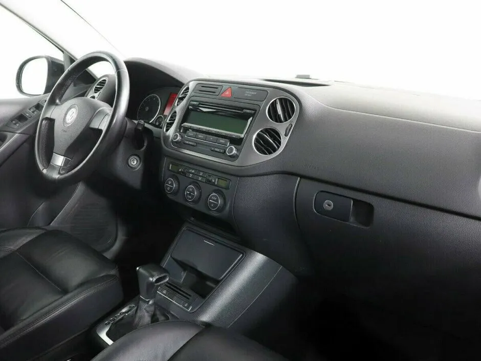 Volkswagen Tiguan I — фото 5