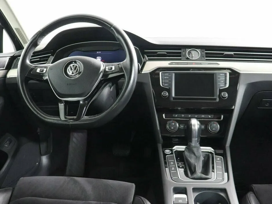 Volkswagen Passat B8 — фото 5