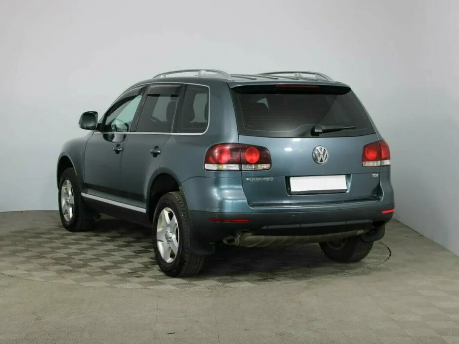 Volkswagen Touareg I Рестайлинг · R5 2.5TDI — фото 3