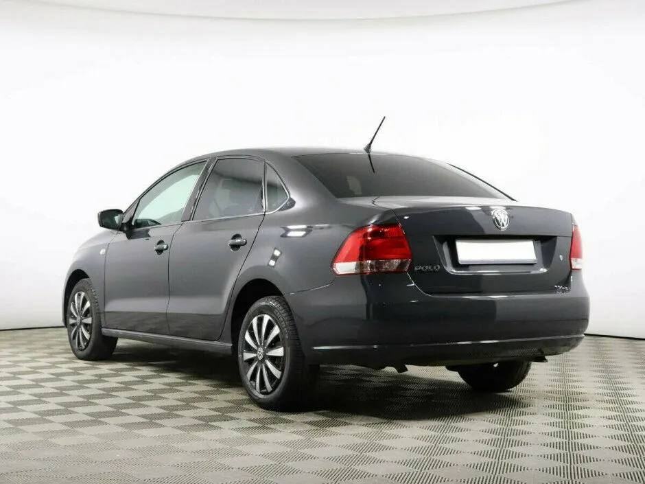 Volkswagen Polo V Рестайлинг · Highline 15-18 — фото 4