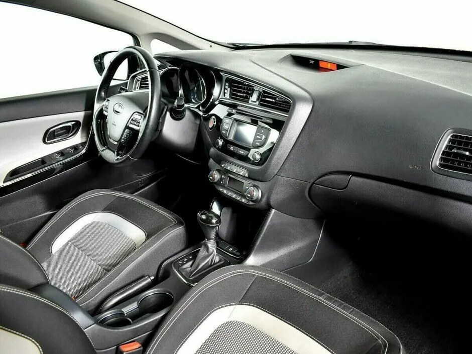 Kia Ceed II Рестайлинг — фото 5