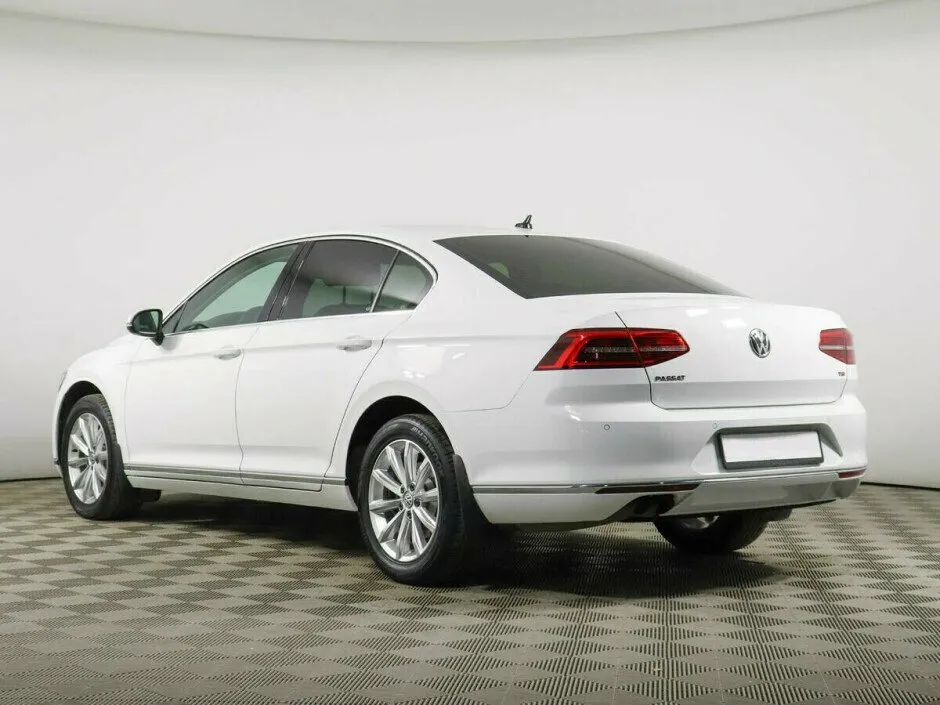Volkswagen Passat B8 — фото 3