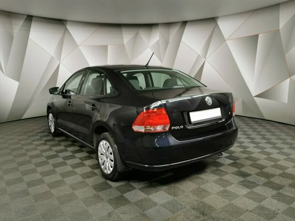 Volkswagen Polo V Рестайлинг · Highline 15-18 — фото 4