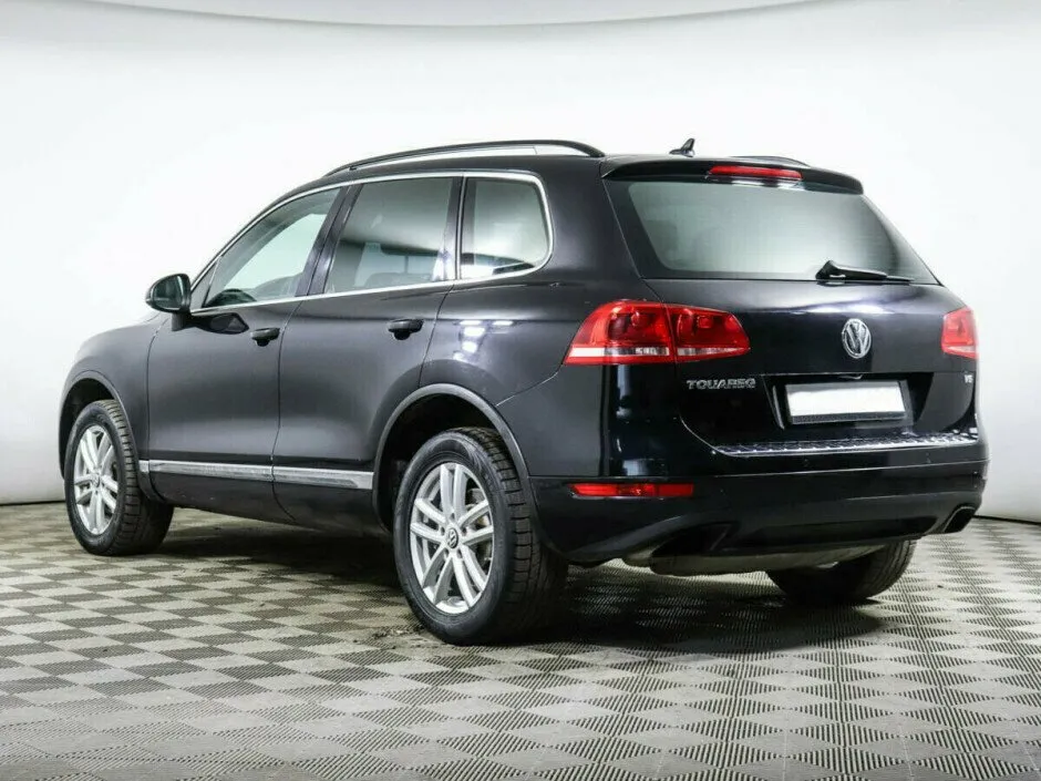 Volkswagen Touareg II — фото 4