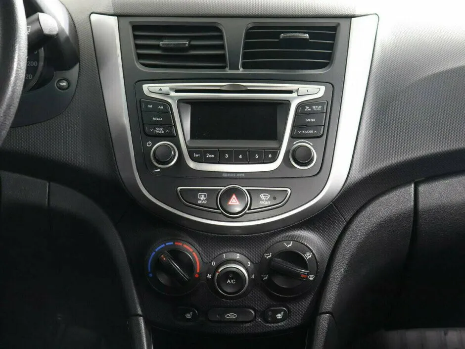 Hyundai Solaris I Рестайлинг — фото 5