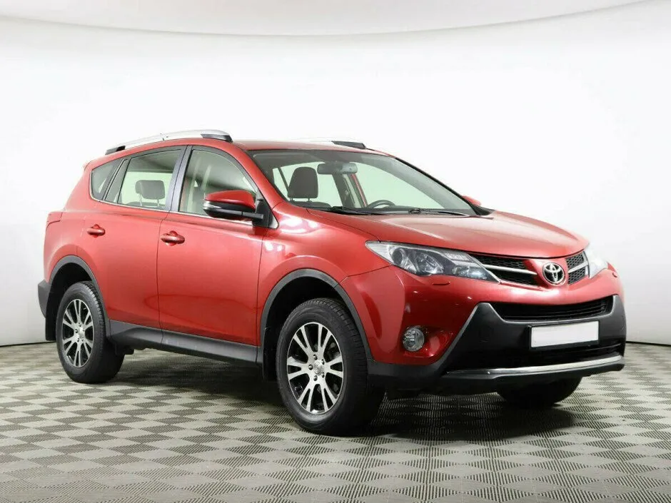 Toyota RAV4 IV (XA40) — фото 3