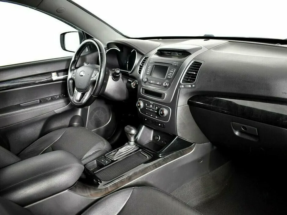 Kia Sorento II Рестайлинг — фото 5