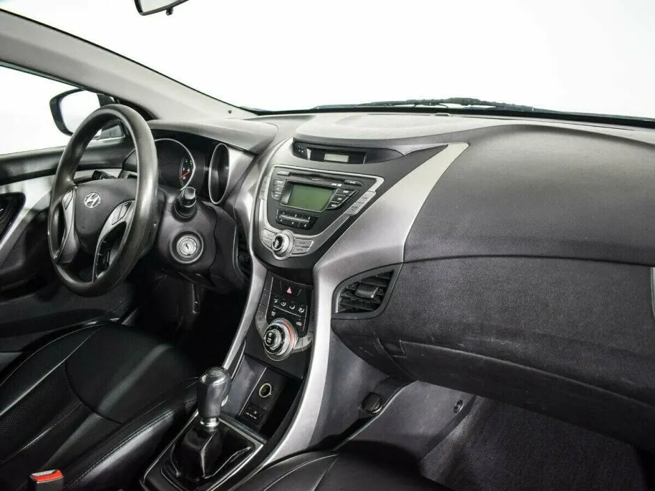 Hyundai Elantra V (MD) — фото 5