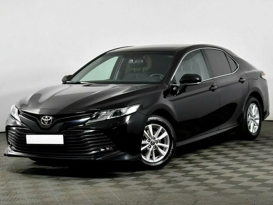 Toyota Camry VIII (XV70)