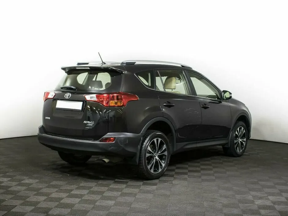 Toyota RAV4 IV (XA40) — фото 2
