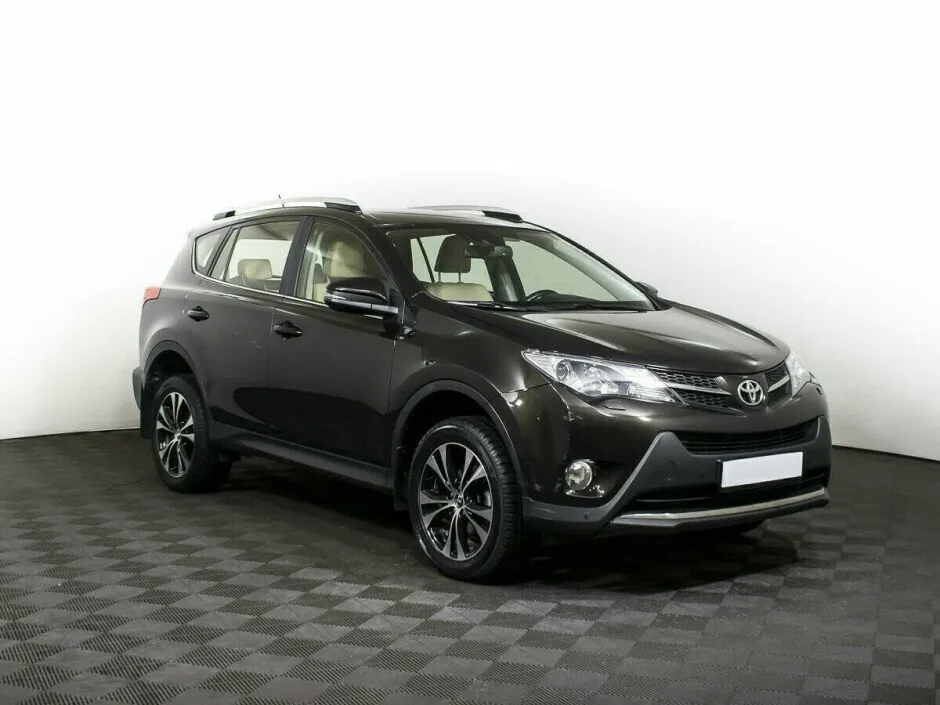 Toyota RAV4 IV (XA40) — фото 3