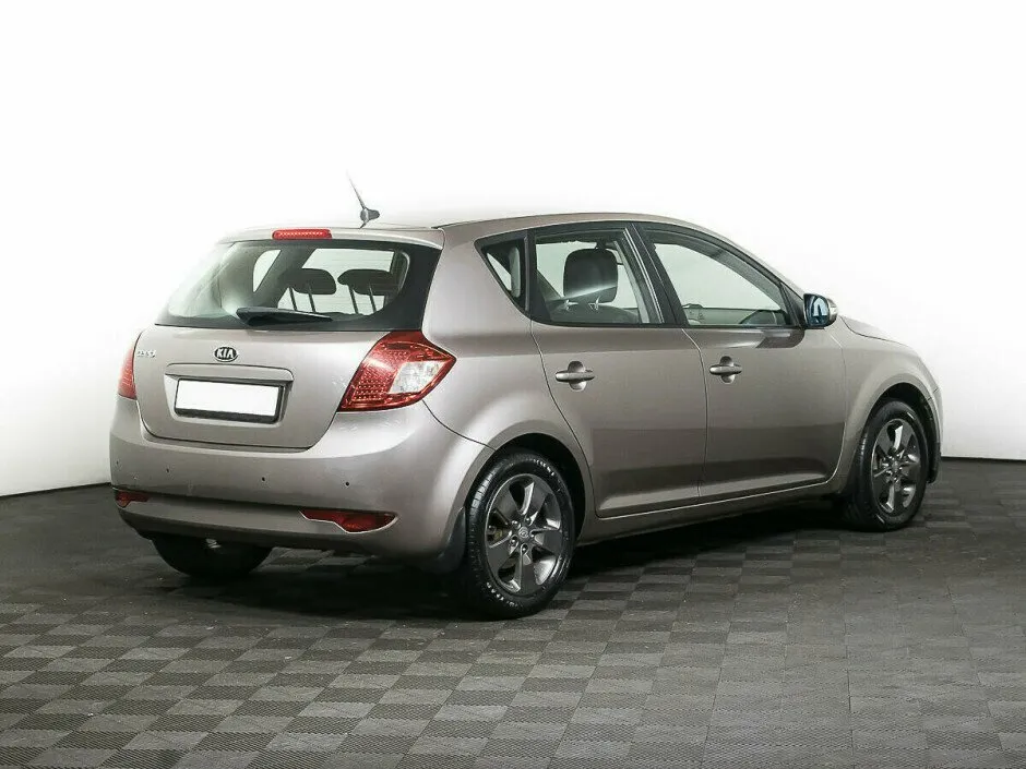 Kia Ceed I Рестайлинг — фото 2