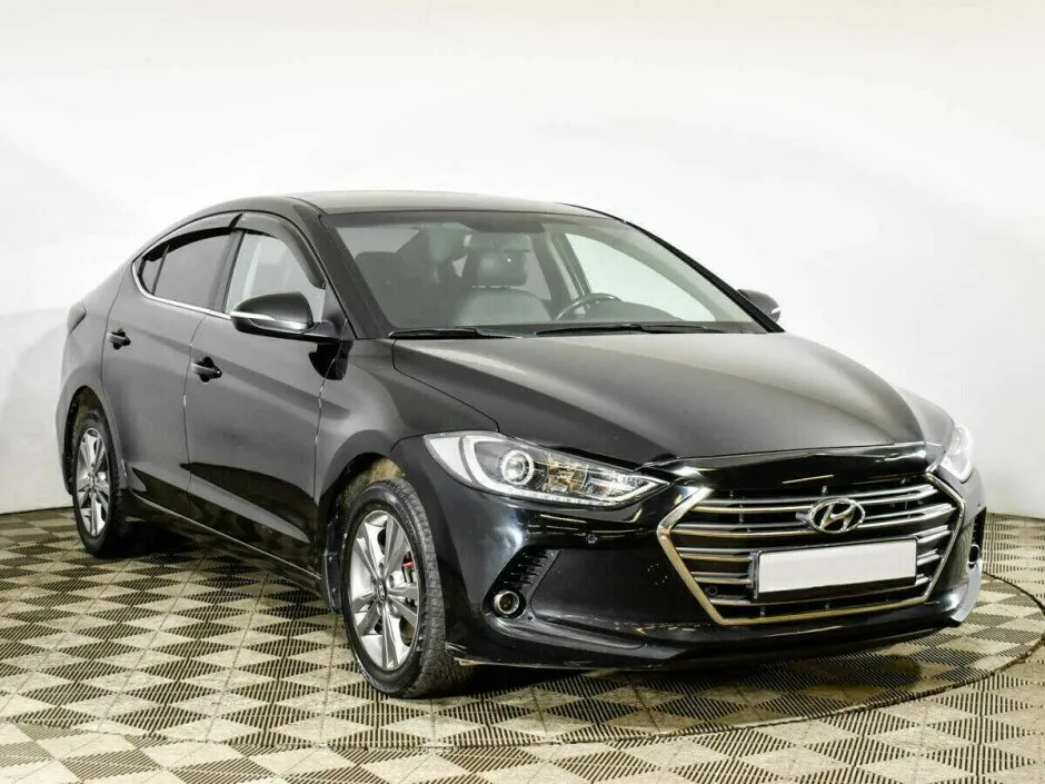 Hyundai Elantra VI (AD) — фото 2