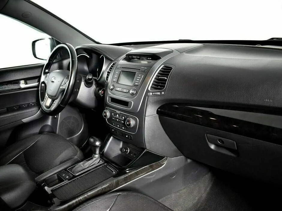 Kia Sorento II Рестайлинг — фото 5