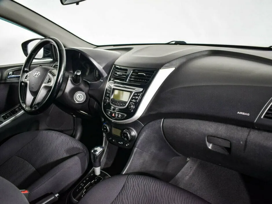 Hyundai Solaris I Рестайлинг — фото 5