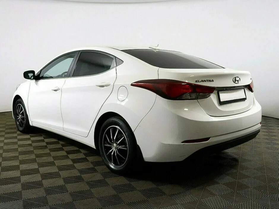 Hyundai Elantra V (MD) Рестайлинг · Comfort — фото 4