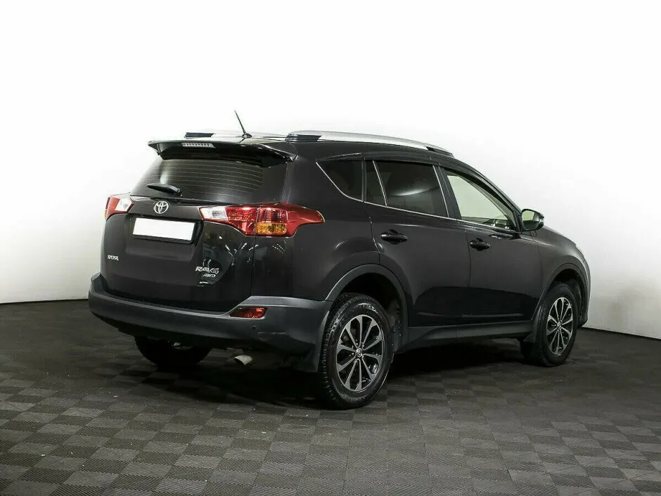 Toyota RAV4 IV (XA40) — фото 4