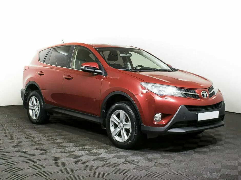 Toyota RAV4 IV (XA40) — фото 3