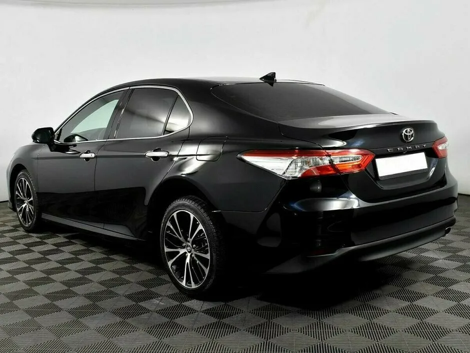 Toyota Camry VIII (XV70) — фото 4