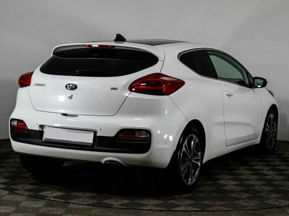 Kia Ceed II Рестайлинг — фото 3