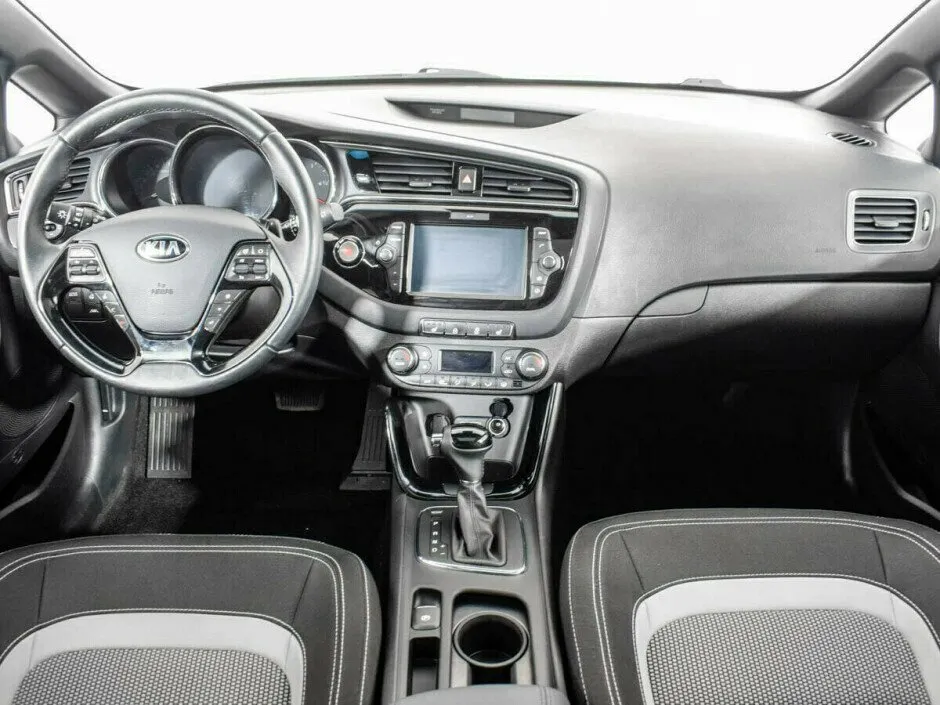 Kia Ceed II Рестайлинг — фото 5